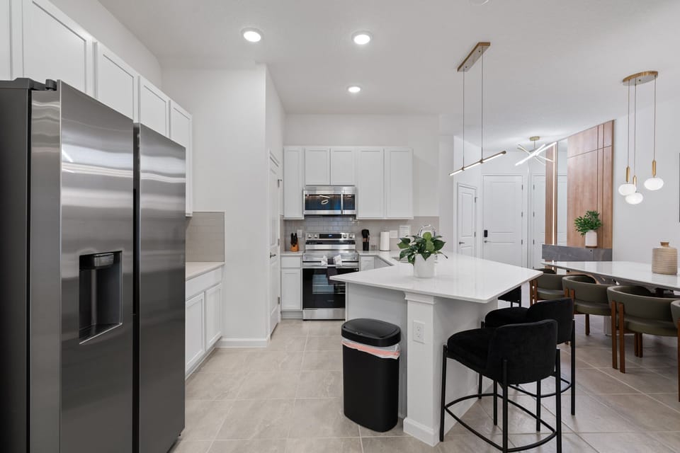 Fully-equipped kitchen