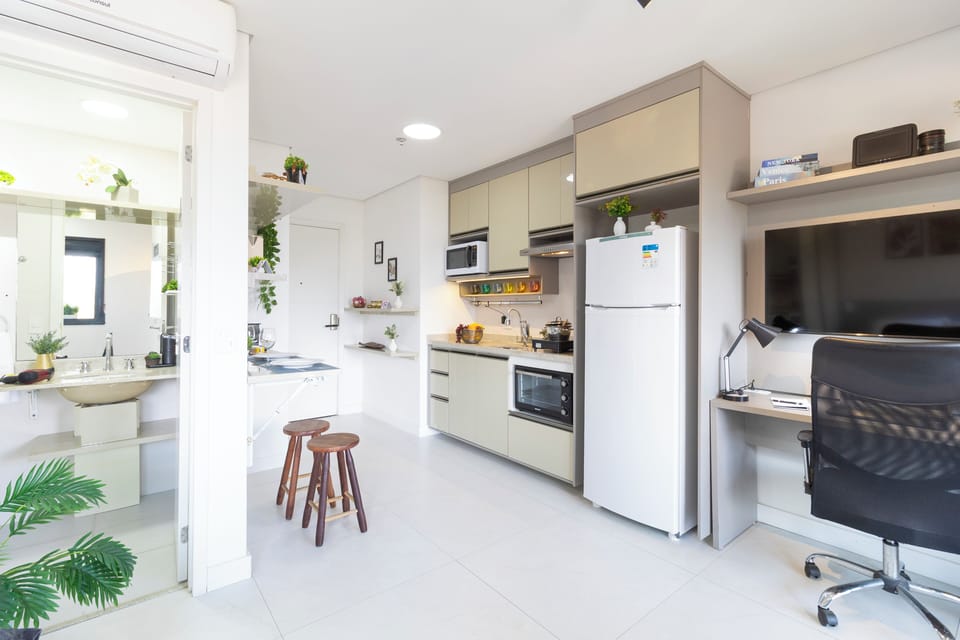 Apartment | Blackout drapes, iron/ironing board, free WiFi