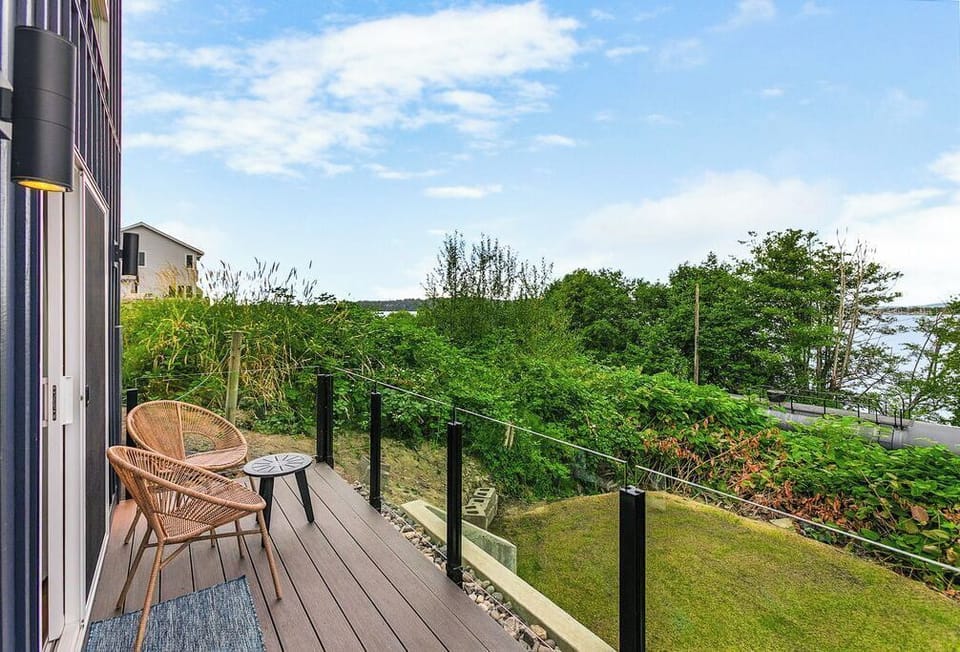 Deluxe House, Bay View | Terrace/patio