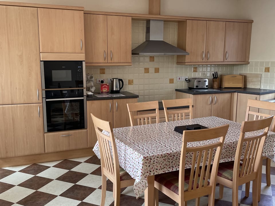 Fridge, microwave, dishwasher, toaster