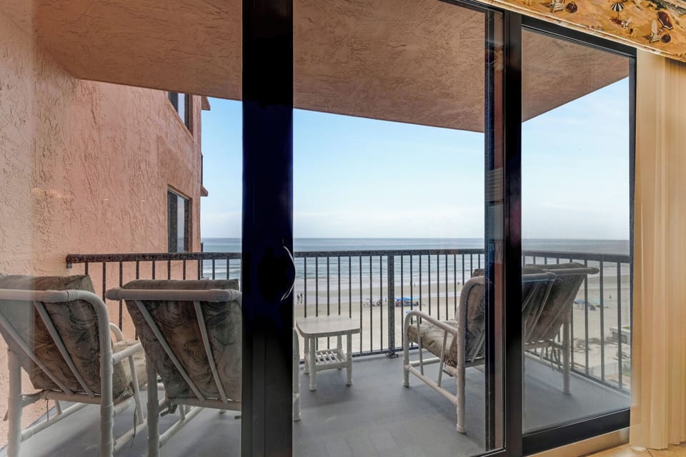 Endless ocean views for the perfect beach escape!