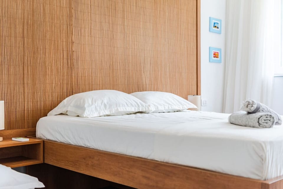 Bedroom details