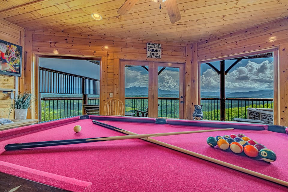 Game room - Pool