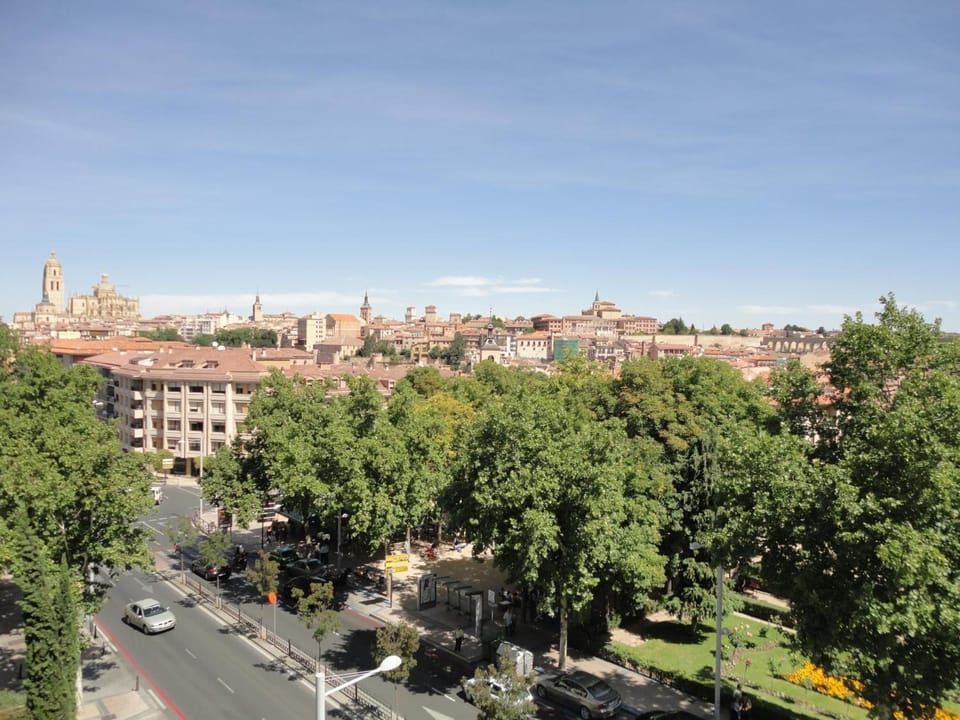 Hotel AR Los Arcos Hotel in Segovia