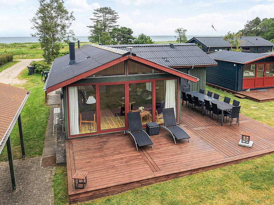 House | Water view