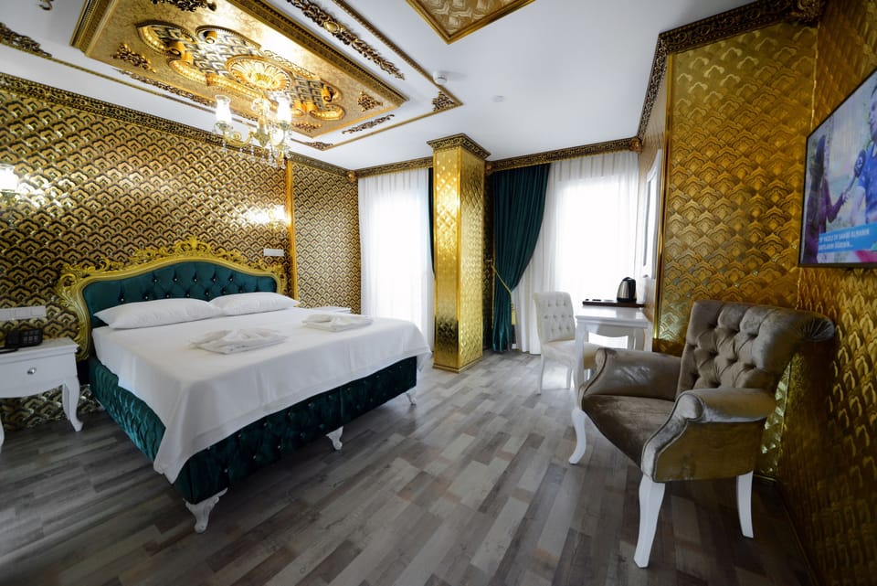 Deluxe Double or Twin Room, 1 Double or 2 Twin Beds | Premium bedding, pillowtop beds, soundproofing, free WiFi