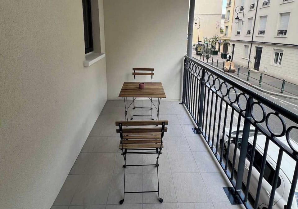 Apartment | Outdoor dining