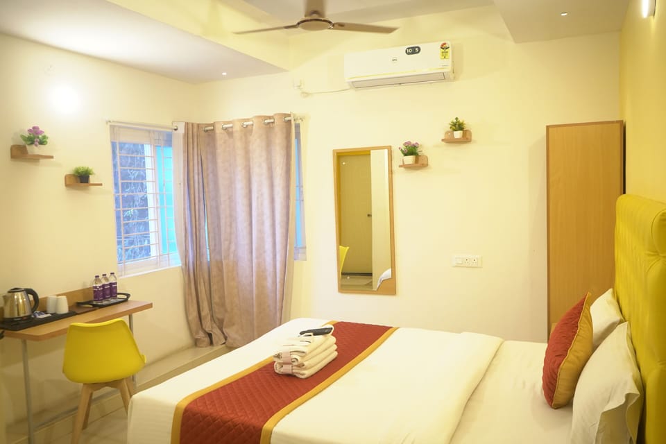 Executive Room | Egyptian cotton sheets, premium bedding, memory foam beds, free WiFi
