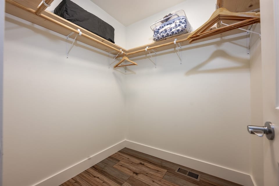 Primary Bedroom Closet