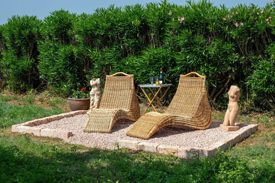 Outdoor Furniture, Garden, Natural Material, Landscaping, Wicker, Sunlounger, Backyard, Flowerpot