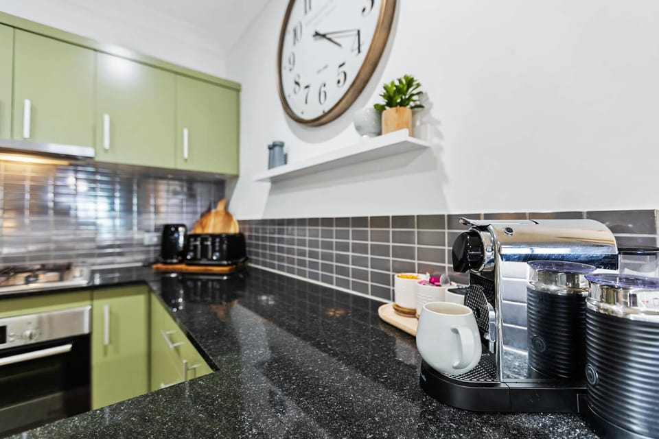 House | 2 bedrooms, desk, high-speed internet