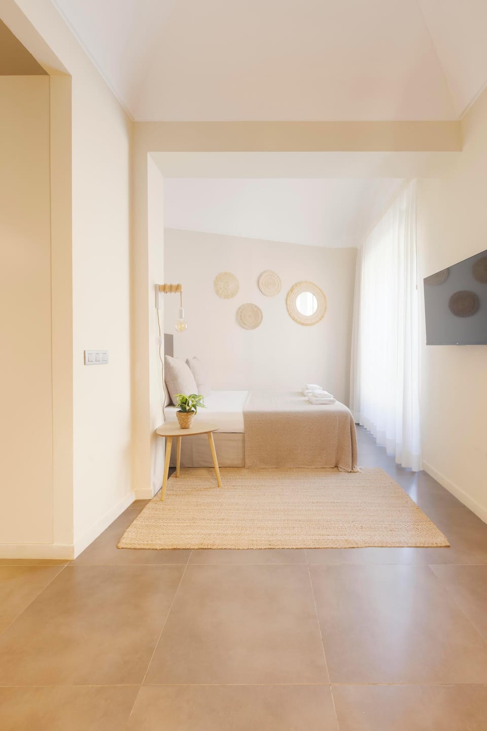 Comfort Double Room | Desk, blackout drapes, iron/ironing board (on request), WiFi (free)