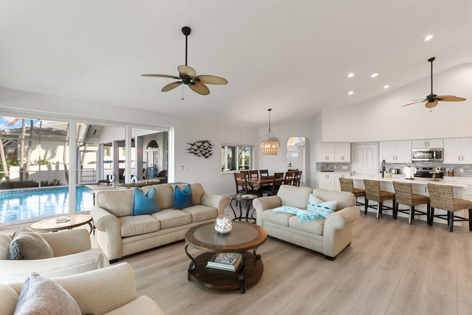 Living Room North Facing