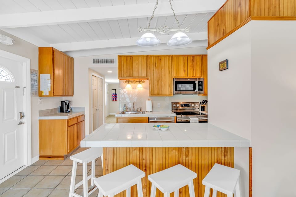 Kitchen counter dining area