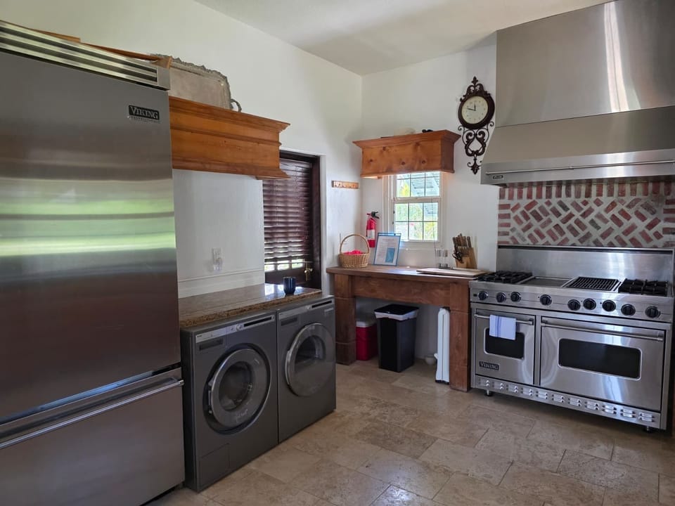 Kitchen View - Pro Stove, Grill, Griddle, Ovens. Fridge. B-Block, Laundry
