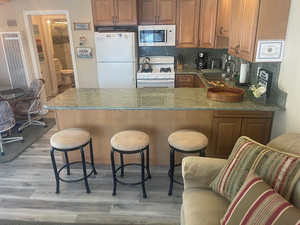 Bar stools and kitchen counter