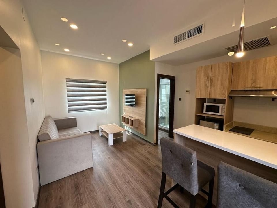 Family Apartment | Premium bedding, soundproofing, bed sheets