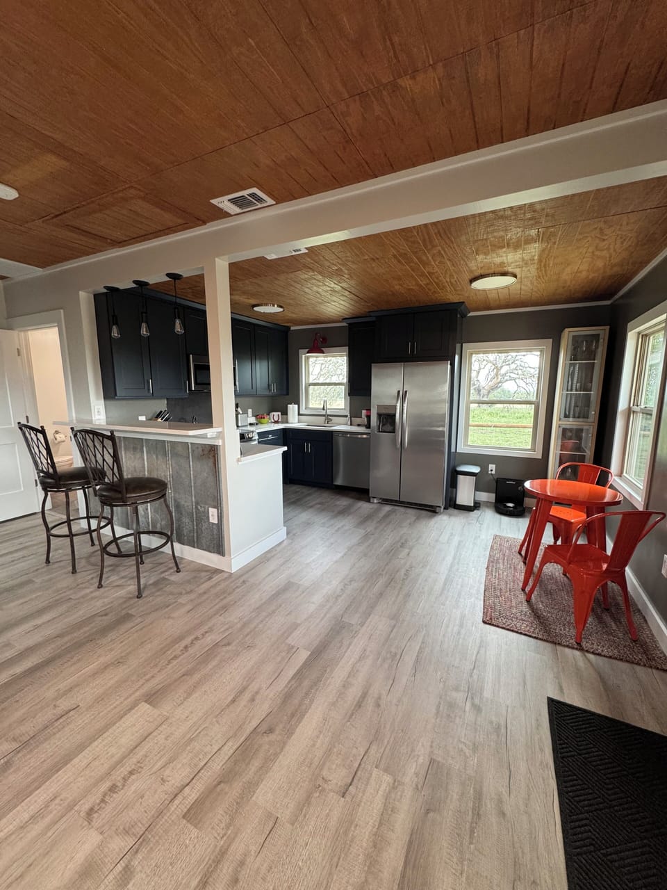 Kitchen/Bar area.