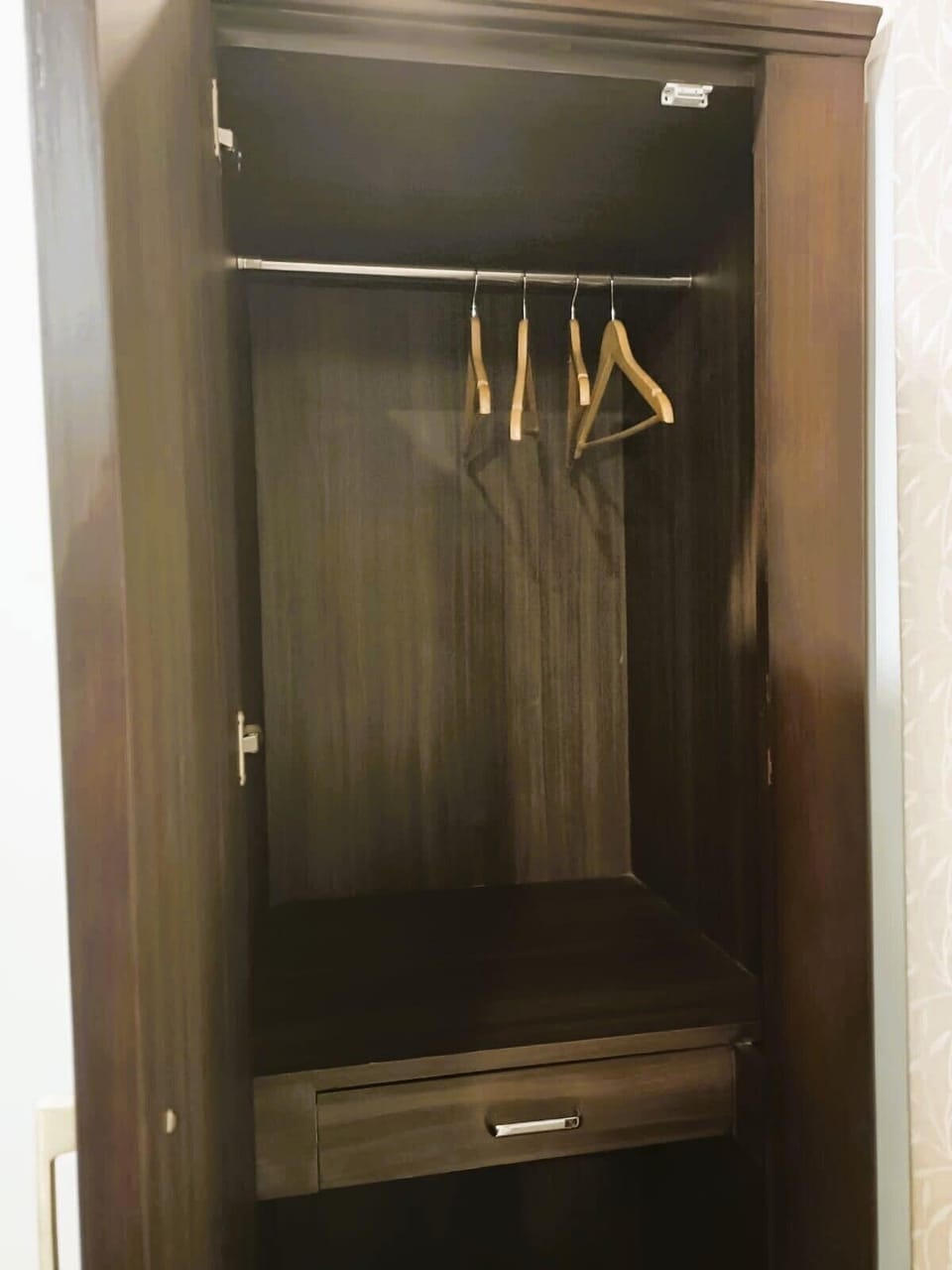 Standard Double Room, Non Smoking | Desk, laptop workspace, blackout drapes, soundproofing