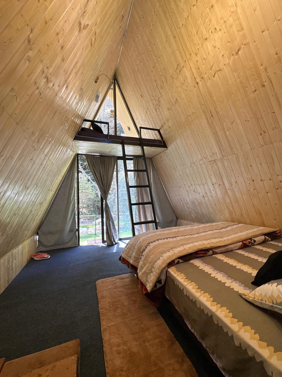 Cottage | Free WiFi, bed sheets