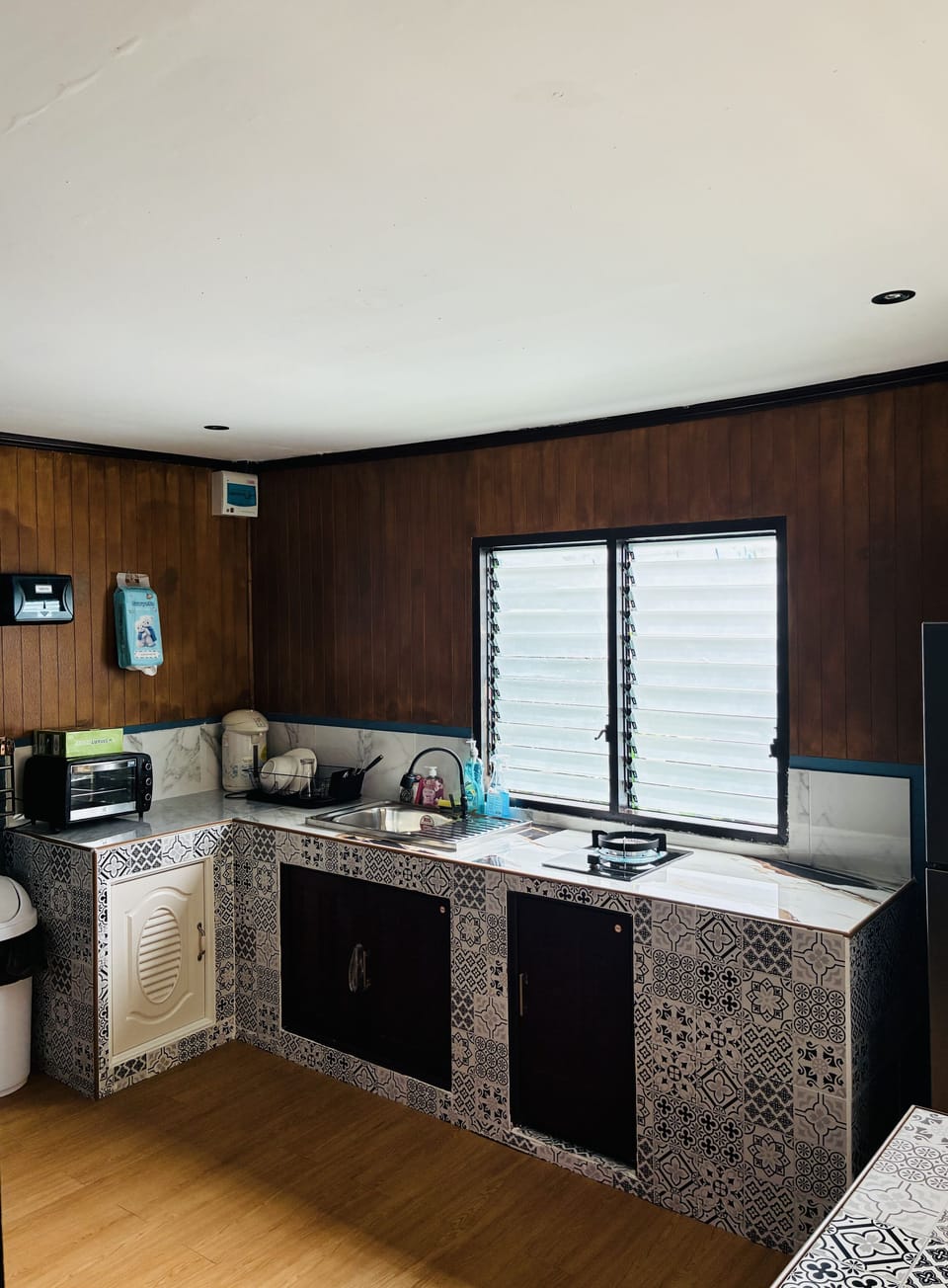 Bungalow, Beach View | Private kitchen | Fridge, microwave, stovetop, electric kettle