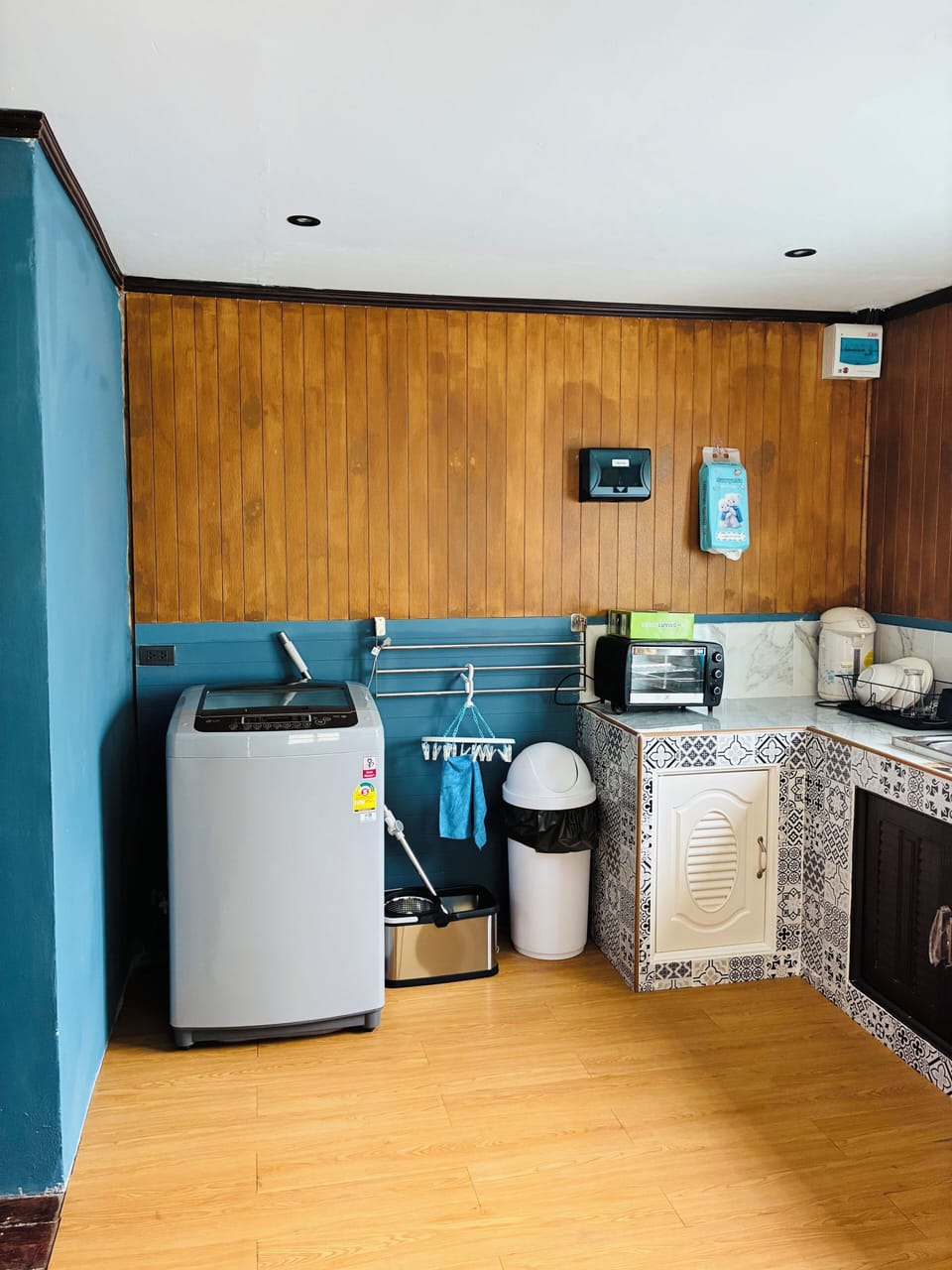 Bungalow, Beach View | Private kitchen | Fridge, microwave, stovetop, electric kettle