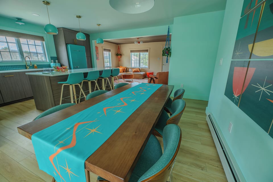 Spacious open layout that’s perfect for group gatherings or game nights.