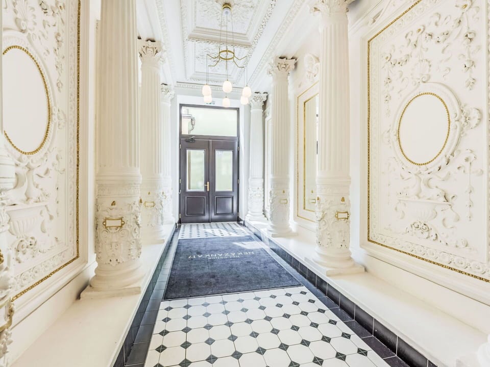 Flooring, Floor, Wood, Interior Design, Ceiling, Door, Molding, Column, Tile
