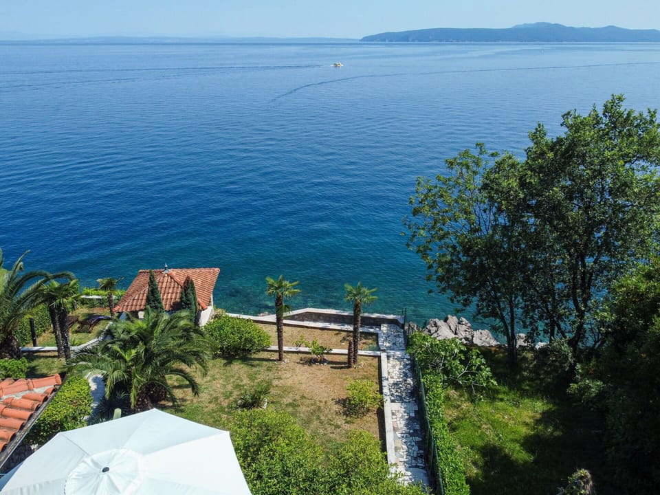 Blue, Body Of Water, Coast, Coastal And Oceanic Landforms, Summer, Sea, Ocean, Shore, Lake, Tropics