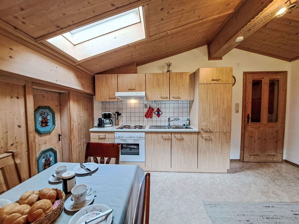 Wood, Home, Cottage, Log Cabin, Hardwood, Wood Stain, Plywood, Lumber, Plank, Cabinetry