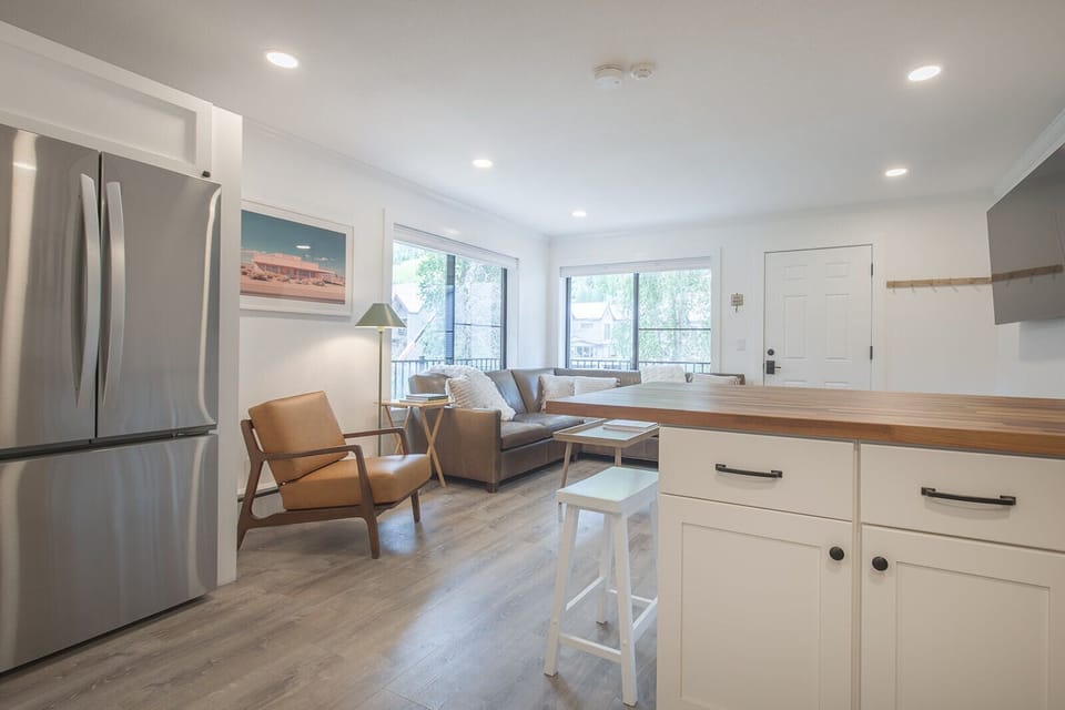 Long and light layout