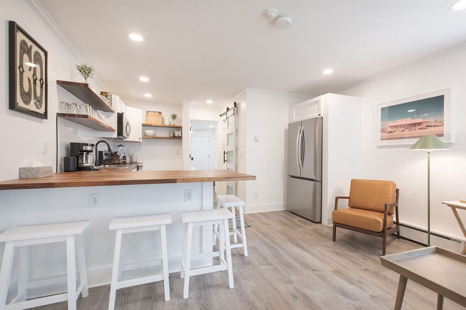 Kitchen Island seating for 4