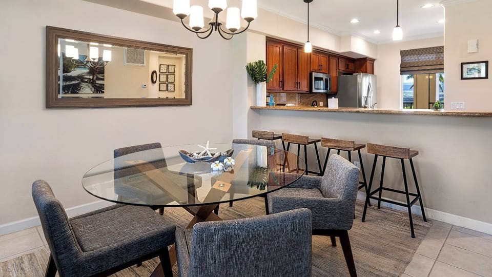 Condo, Multiple Beds, Lanai, Golf View (Waikoloa Beach Villas O22) | Private kitchen | Dining tables