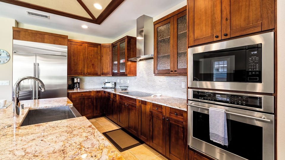 House, Multiple Beds, Lanai, Golf View (Holua Kai 6) | Private kitchen