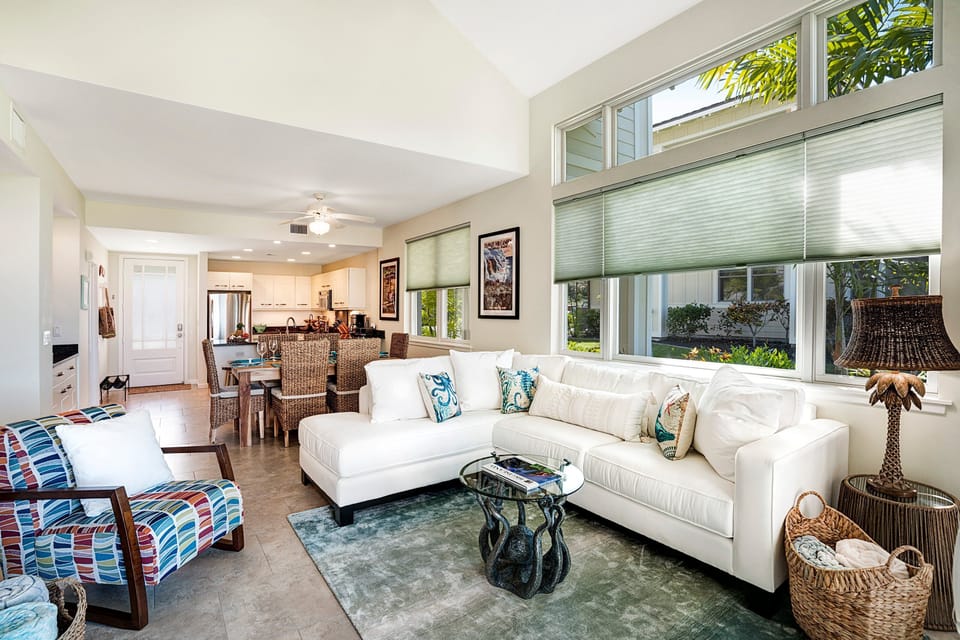House, Multiple Beds, Lanai, Ocean View (Na Hale O Keauhou C1) | Living area | 42-inch flat-screen TV with digital channels