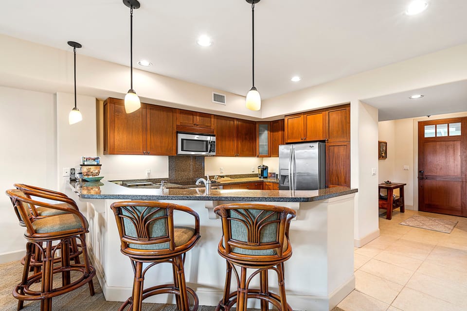 Condo, Multiple Beds, Lanai, Garden View (Halii Kai 24G) | Private kitchen