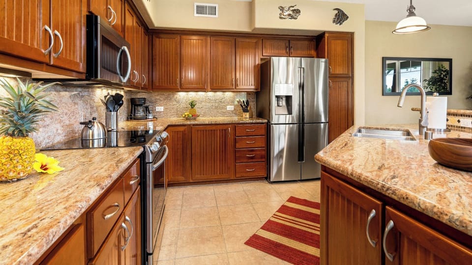 Townhome, Multiple Beds, Lanai, Mountain View (Waikoloa Beach Villas I4) | Private kitchen | Dining tables
