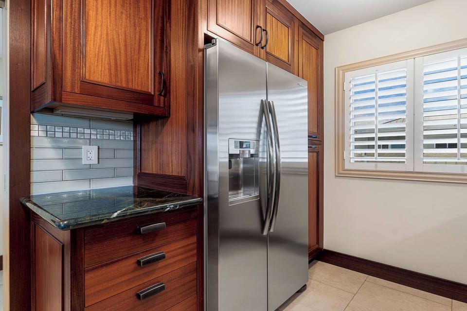 Condo, Multiple Beds, Kitchen, Ocean View (Vista Waikoloa A303) | Private kitchen | Coffee/tea maker, dining table