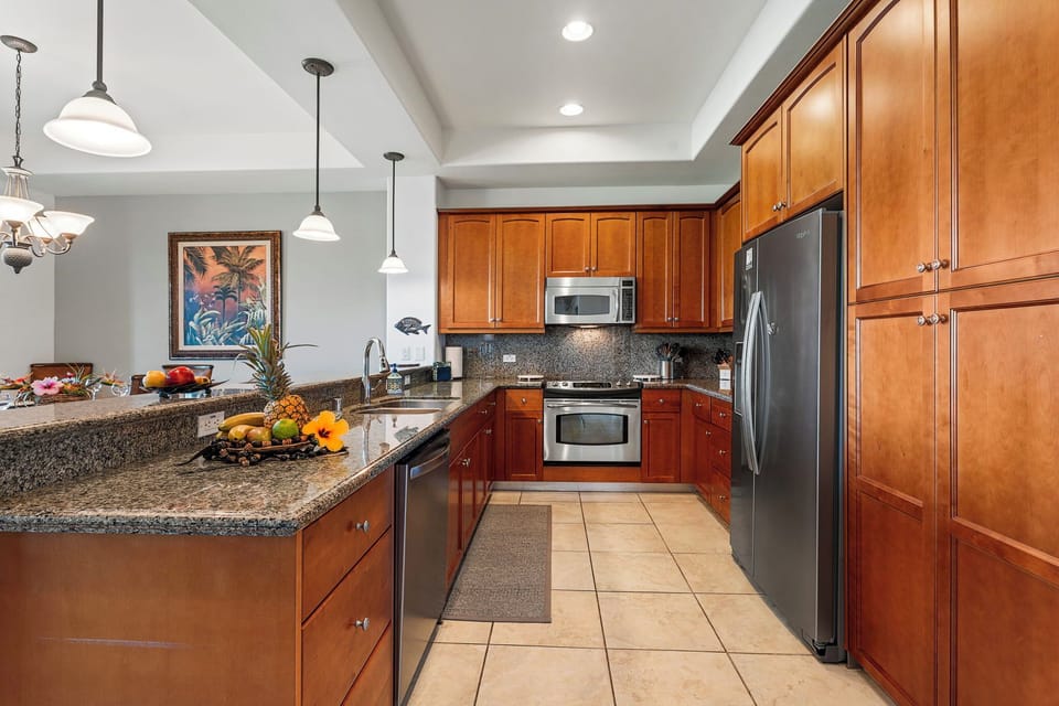 Townhome, Multiple Beds, Lanai, Golf View (Mauna Lani Fairways 903) | Private kitchen | Dining tables