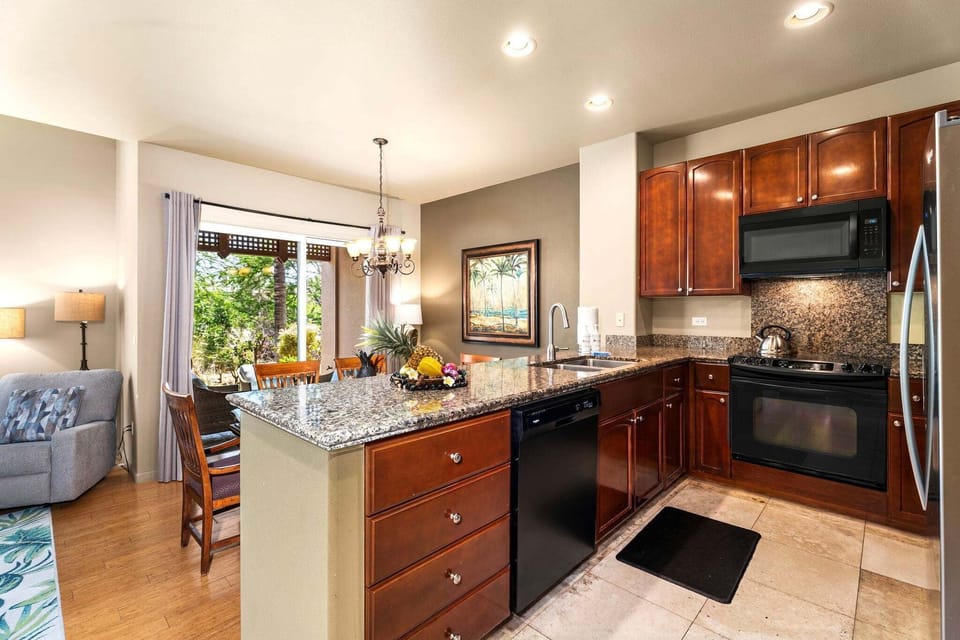 Townhome, Multiple Beds, Lanai, Golf View (Waikoloa Colony Villas 1503) | Private kitchen | Dining table