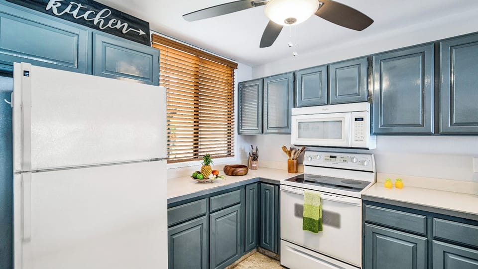 Condo, Multiple Beds, Balcony, Ocean View (Country Club Villas 241) | Private kitchen | Coffee/tea maker, dining table