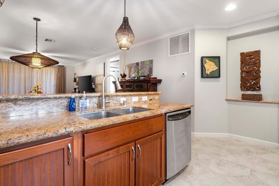 Condo, Multiple Beds, Lanai, Golf View (Waikoloa Beach Villas L3) | Private kitchen | Coffee/tea maker, dining tables