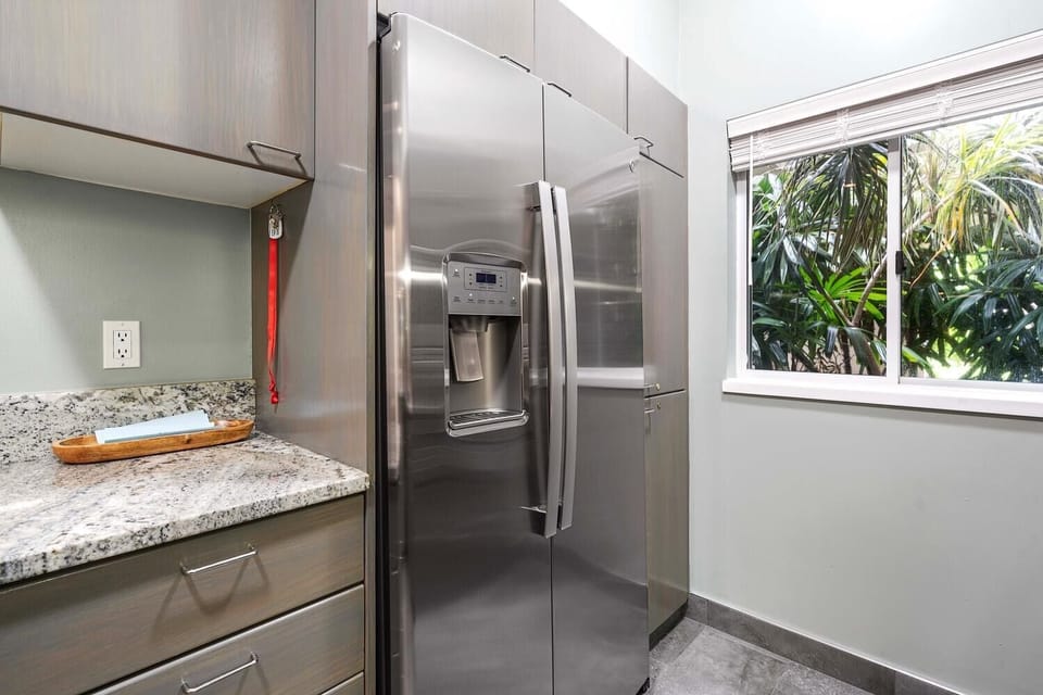 Condo, Multiple Beds, Lanai, Garden View (Vista Waikoloa C105) | Private kitchen | Dining table