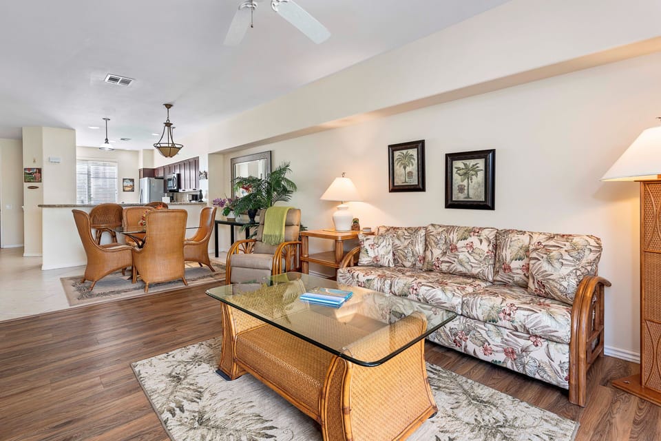 Condo, Multiple Beds, Lanai, Golf View (Fairway Villas Waikoloa C22) | Living area | 42-inch flat-screen TV with digital channels