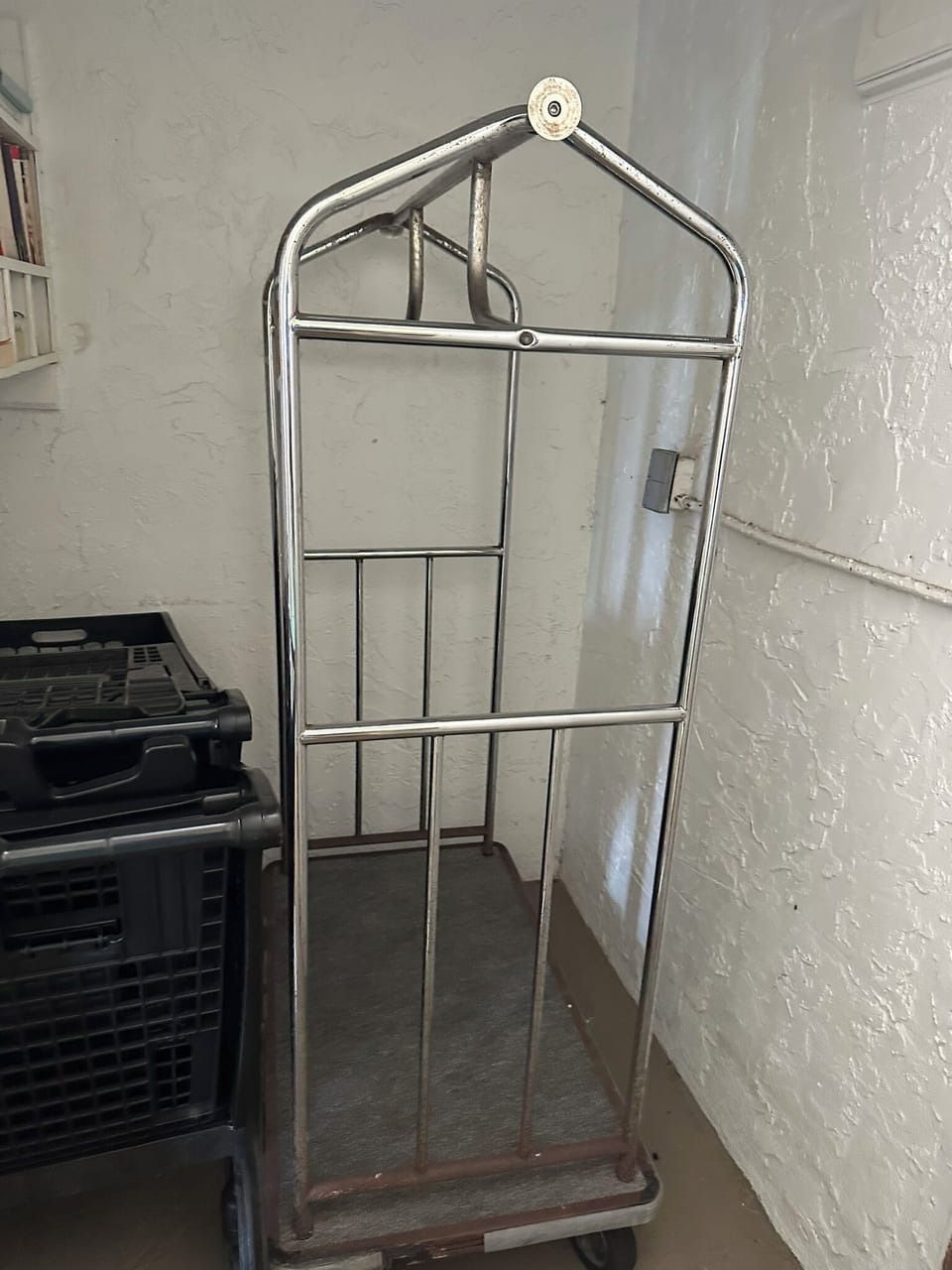 Carts available to assist with moving in/out.
