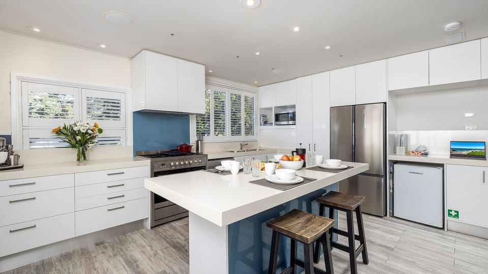 Sandy Point Escape | Kitchen | Microwave | Dishwasher | Air Fryer | Coffee Machine | Gas cooktop