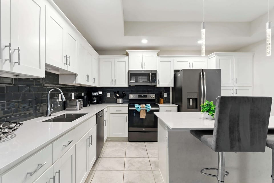 Kitchen fully equipped