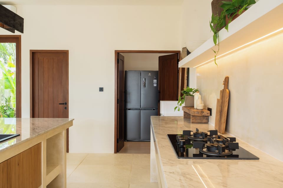 Deluxe Villa, 6 Bedrooms, Balcony, Pool View | Private kitchen | Fridge, stovetop, coffee/tea maker, blender