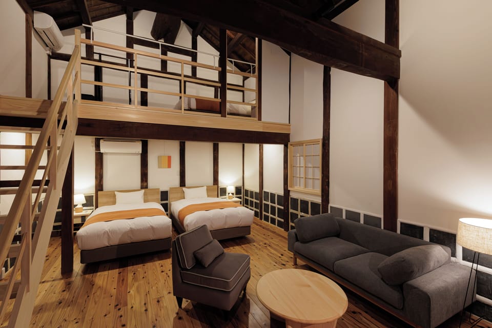 Deluxe Triple Room | In-room safe, WiFi (free), bed sheets