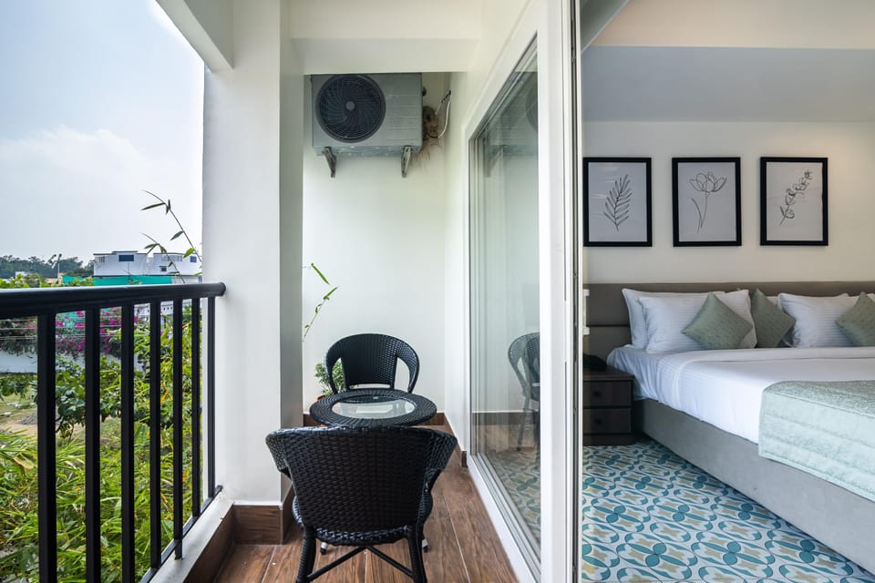 Superior Double Room, Balcony, Garden View | In-room safe, soundproofing, free WiFi